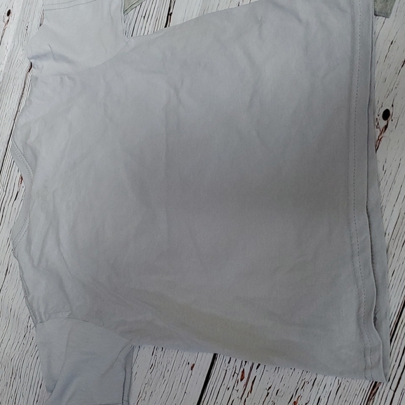 🎉HOST PICK 🆕️ DISNEY/GAP BOYS SHORT SLEEVE SHIRTS BUNDLE - Picture 9 of 9